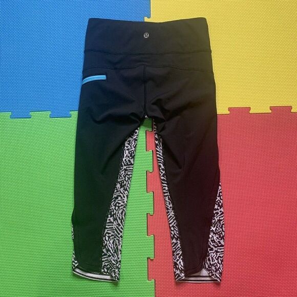 Lululemon Run Top Speed Crop Leggings Size 2 Mini Brushed Animal Black White - Picture 4 of 12